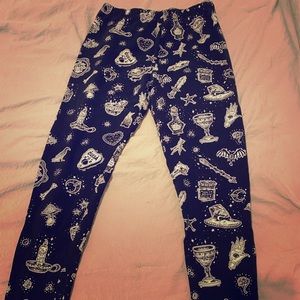 Witchy leggings!!